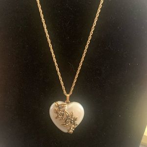 Vintage Avon Heart necklace